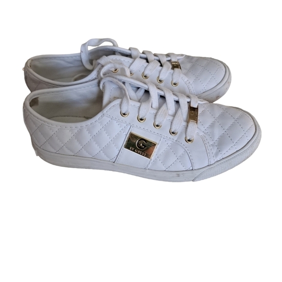 Womens G By Guess White Leather look Quilted Pattern leather sole coastal 6.5 - Picture 8 of 11